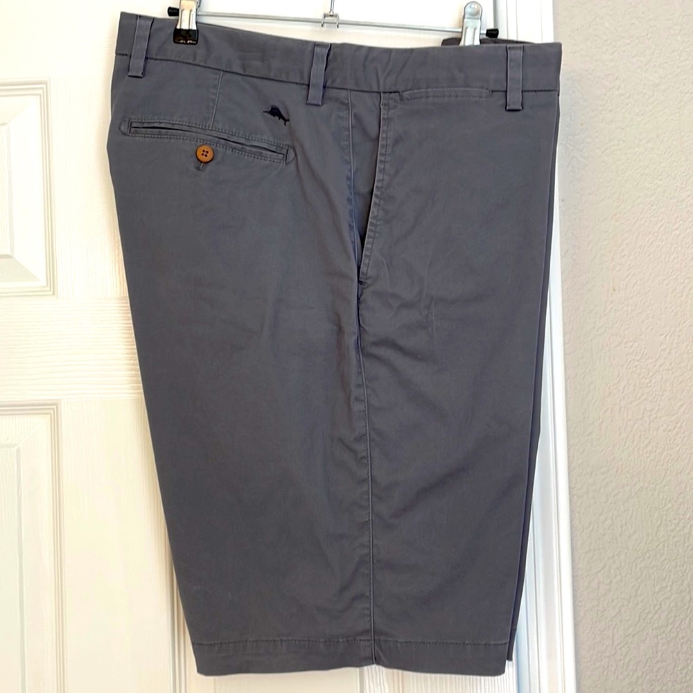 NWOT Tommy Bahama Mens Shorts Size 38